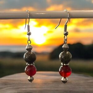 20217 ⭐️Dragon blood jade / orange agate earrings⭐️